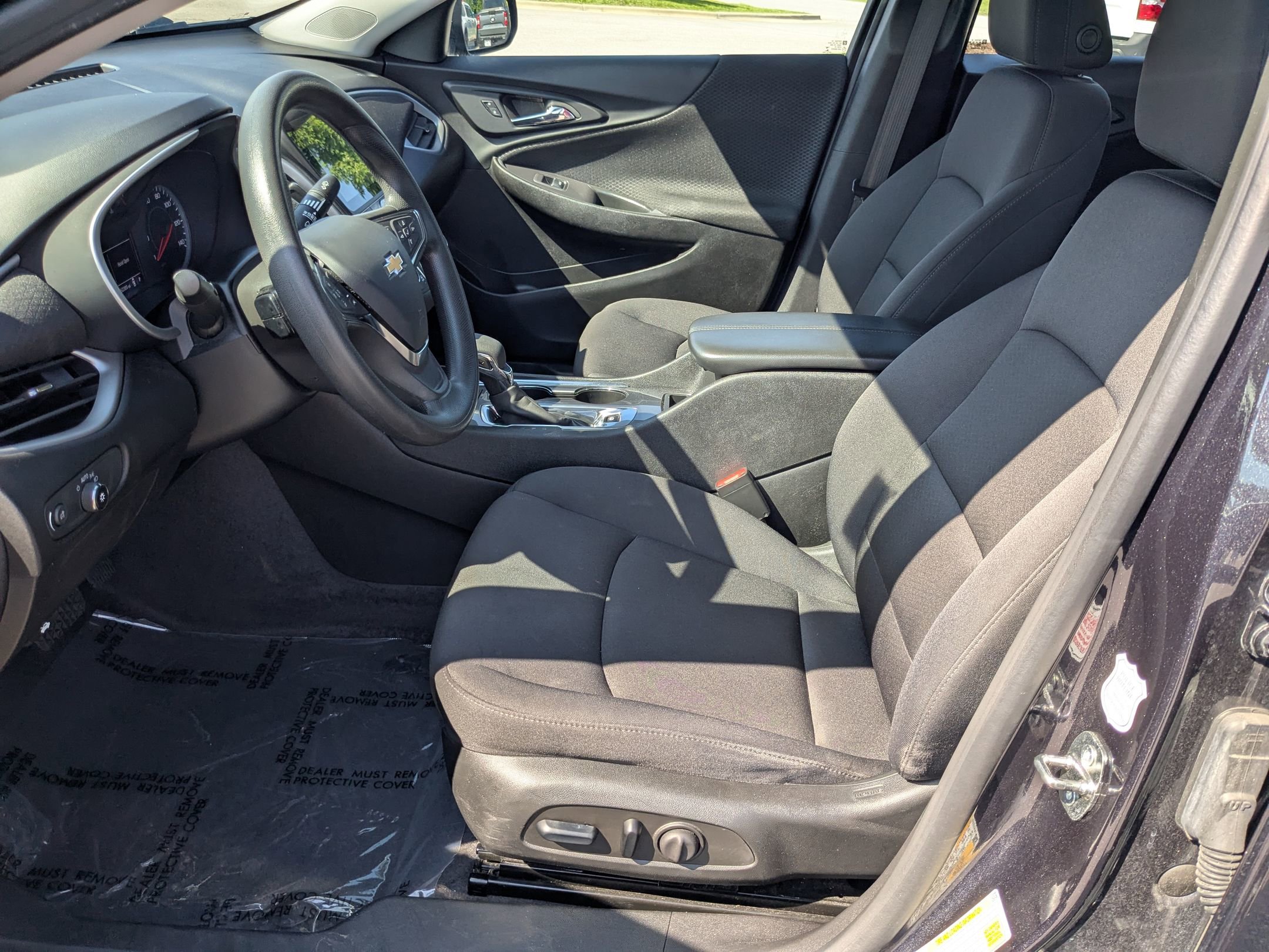 2023 Chevrolet Malibu 1LT photo 13