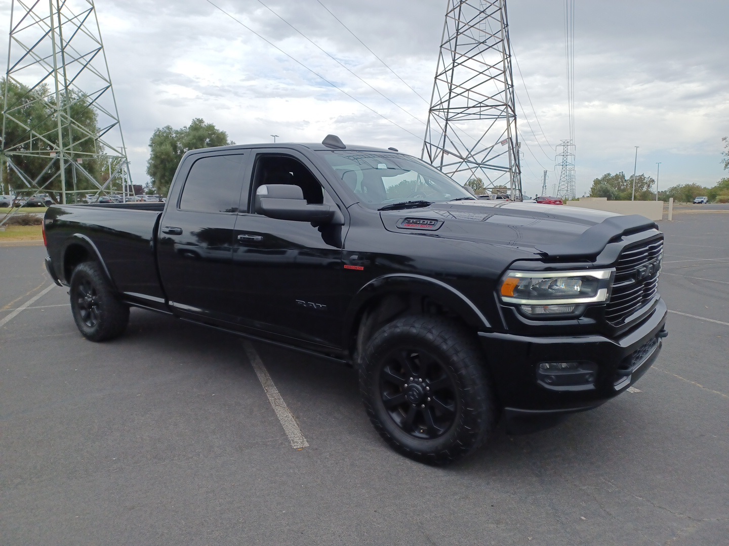 2019 Ram 3500 Laramie photo 3