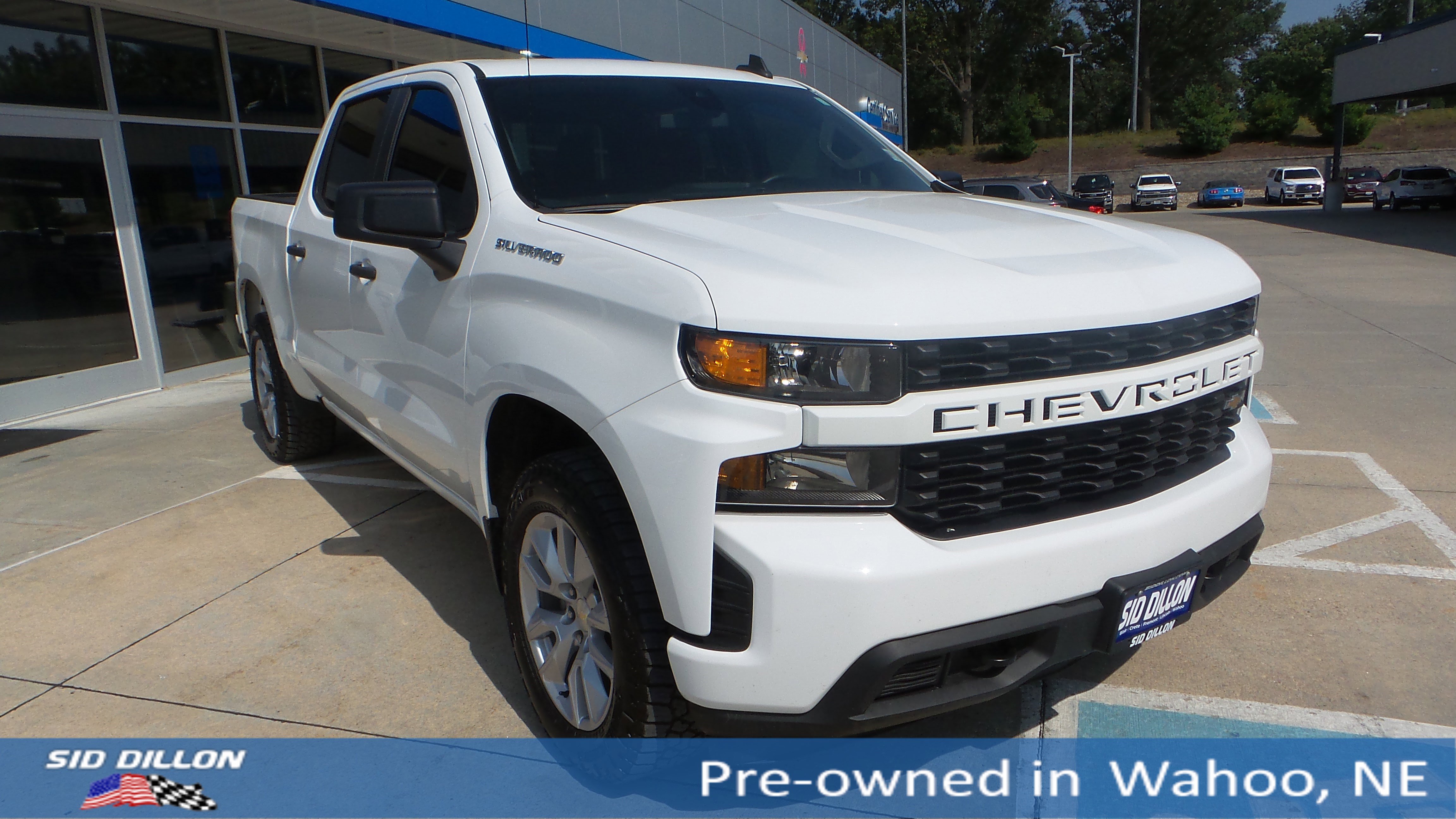 2021 Chevrolet Silverado Custom photo 6