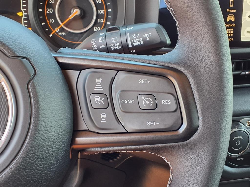 2025 Jeep Wrangler Rubicon photo 13