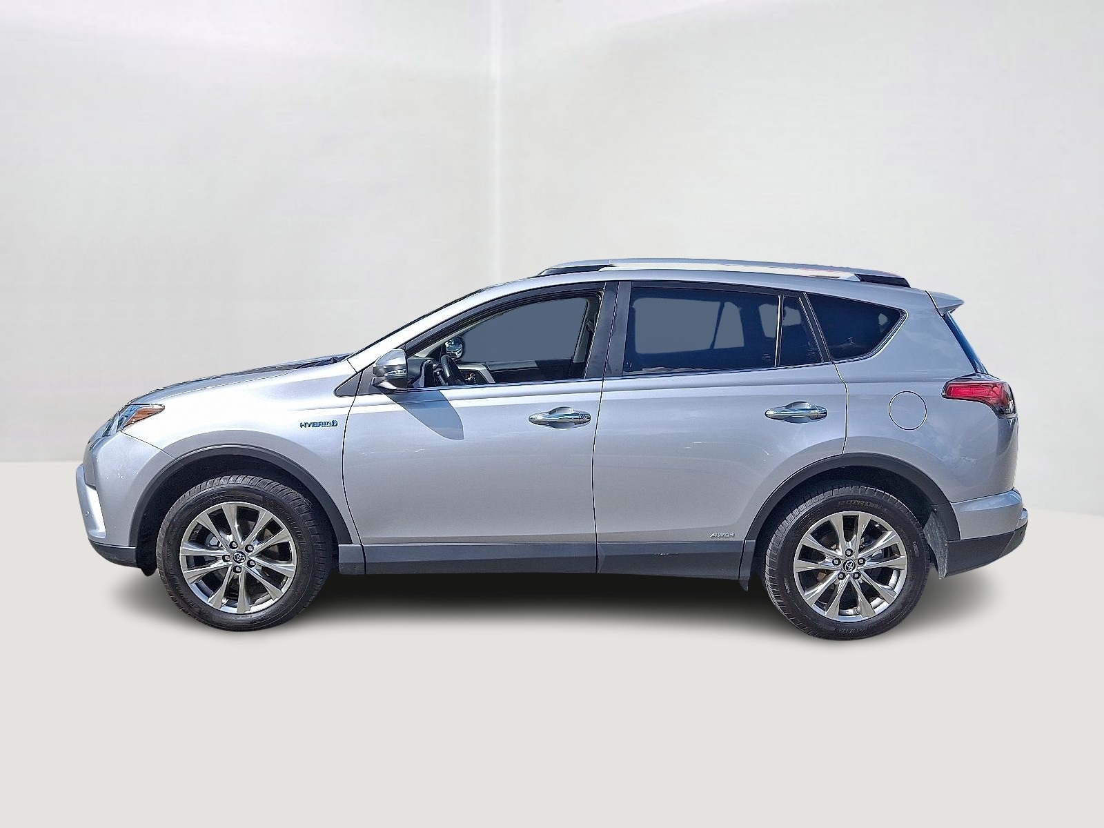 2017 Toyota RAV4 Hybrid Limited photo 5