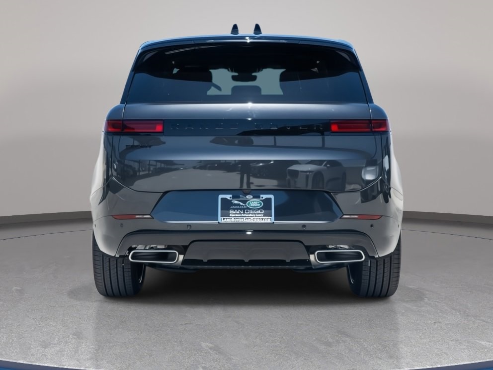 2025 Land Rover Range Rover Sport SE photo 4