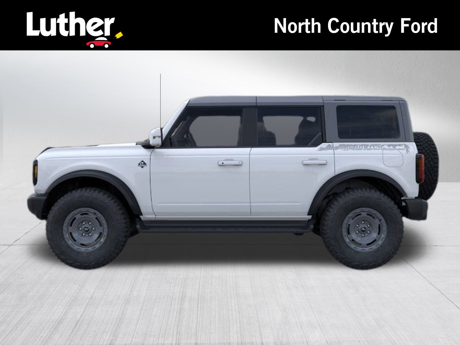 2025 Ford Bronco Outer Banks photo 3