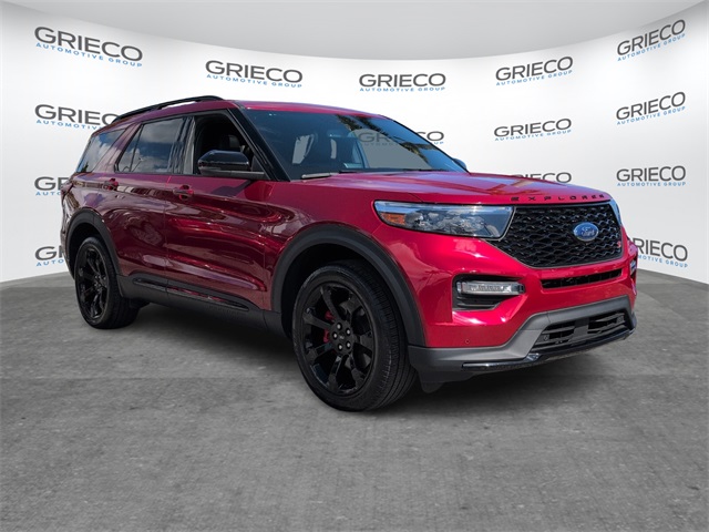 2024 Ford Explorer ST's photo