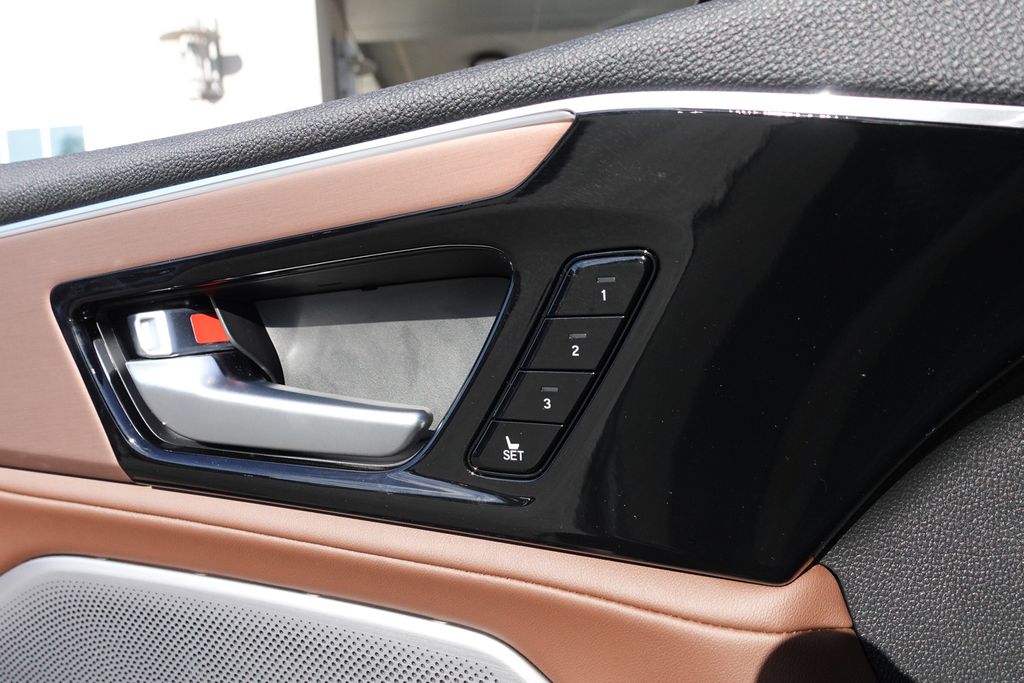2026 Acura MDX Technology photo 13