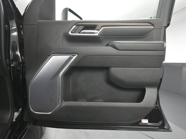 2024 Chevrolet Silverado 3500HD High Country photo 38
