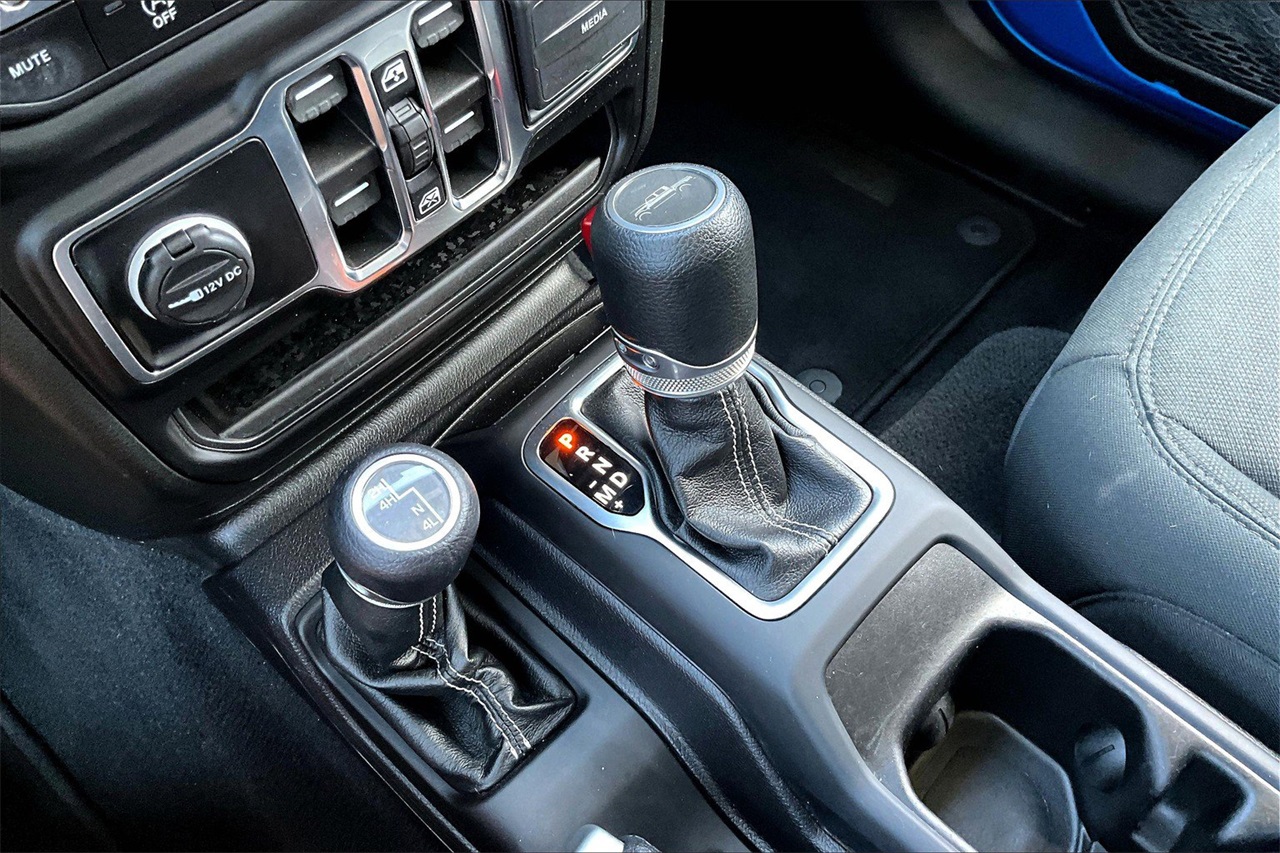 2021 Jeep Gladiator Overland photo 28