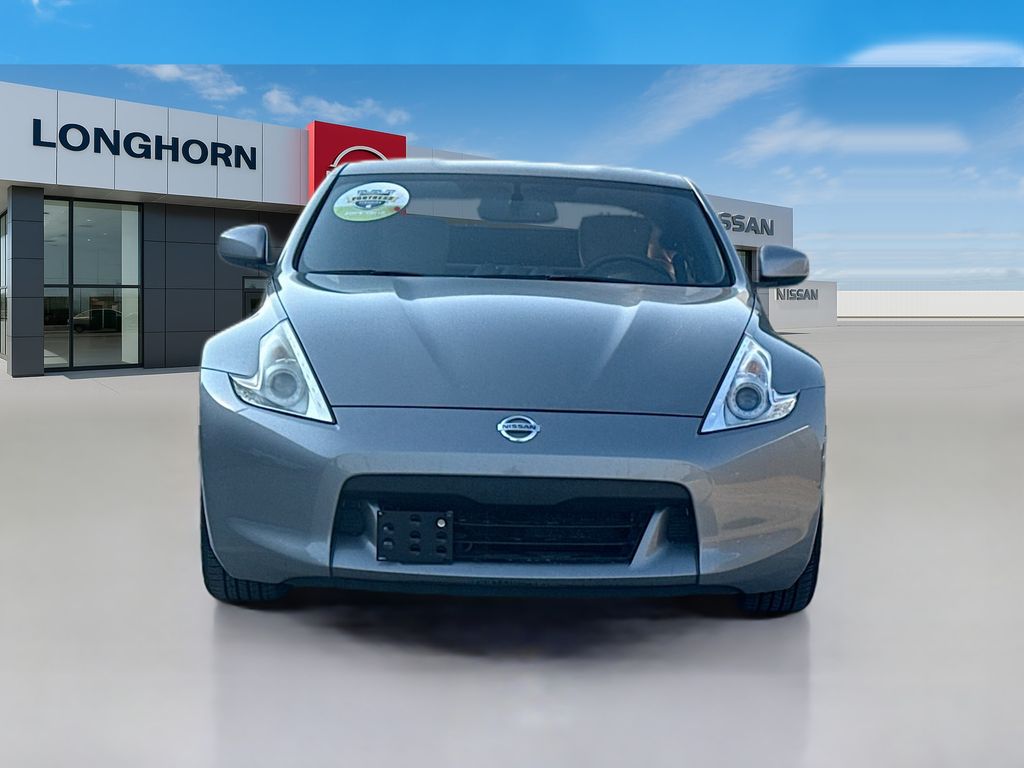 2009 Nissan 370Z Touring photo 2
