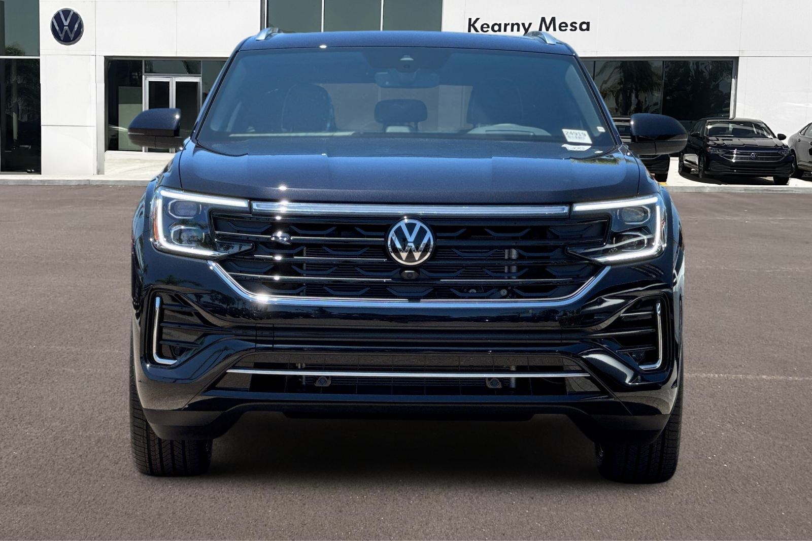 2025 Volkswagen Atlas Cross Sport SEL Premium R-Line photo 9