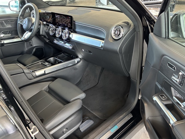 2025 Mercedes Benz EQB 300 4MATIC photo 33