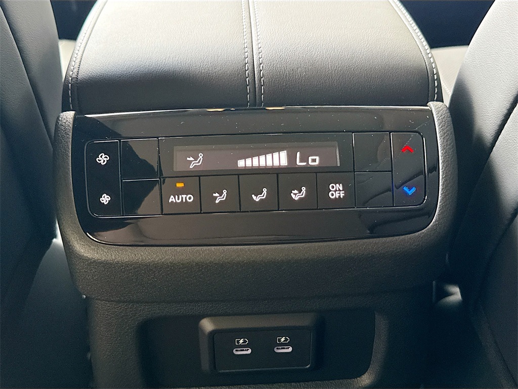 2026 Infiniti QX60 Pure photo 27