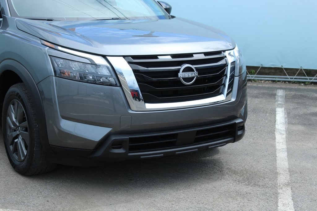2023 Nissan Pathfinder S photo 3