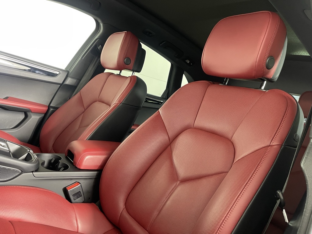 2023 Porsche Macan S photo 4