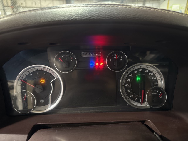 2013 Ram 2500 Laramie photo 16