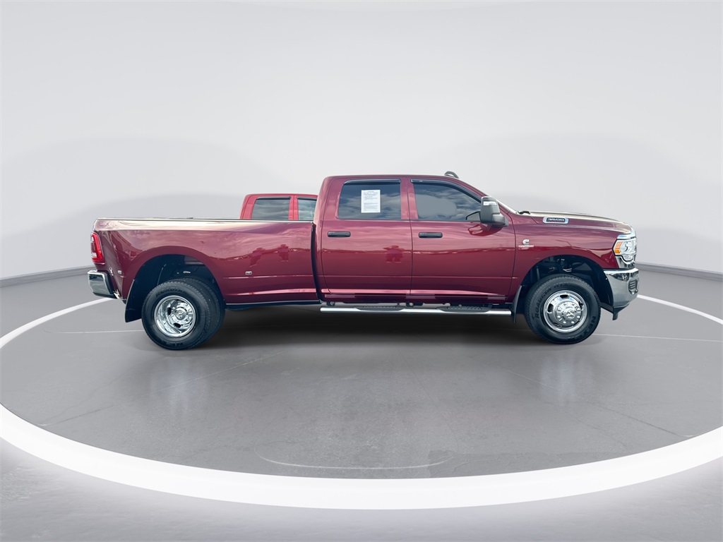 2024 Ram 3500 Tradesman photo 9