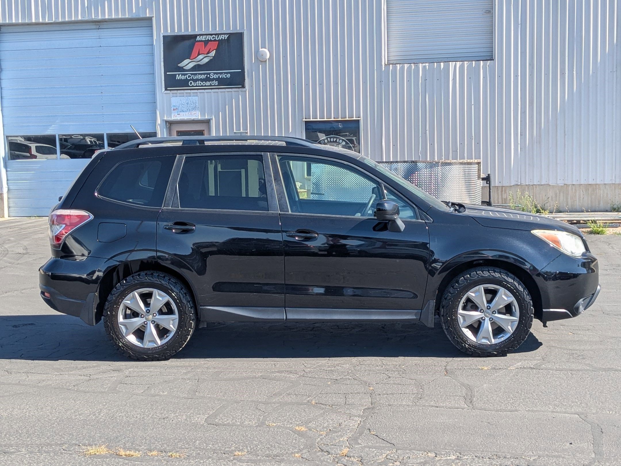 Used 2015 Subaru Forester i Premium with VIN JF2SJADC2FH488640 for sale in Ogden, UT