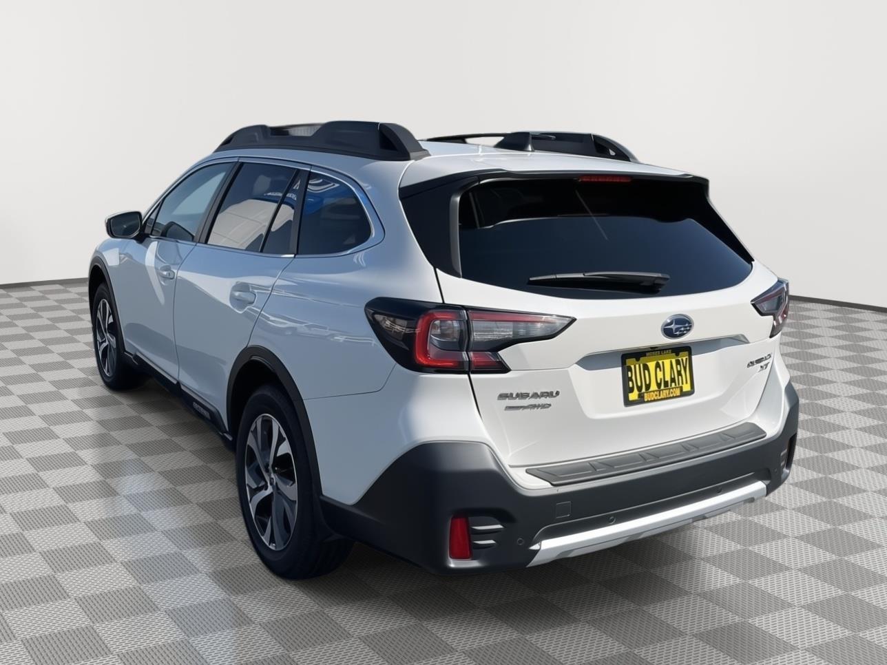 2021 Subaru Outback Limited XT photo 3