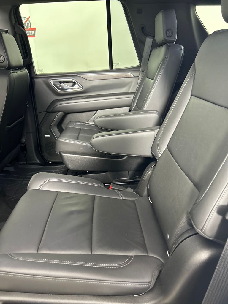 2021 Chevrolet Tahoe Z71 photo 23