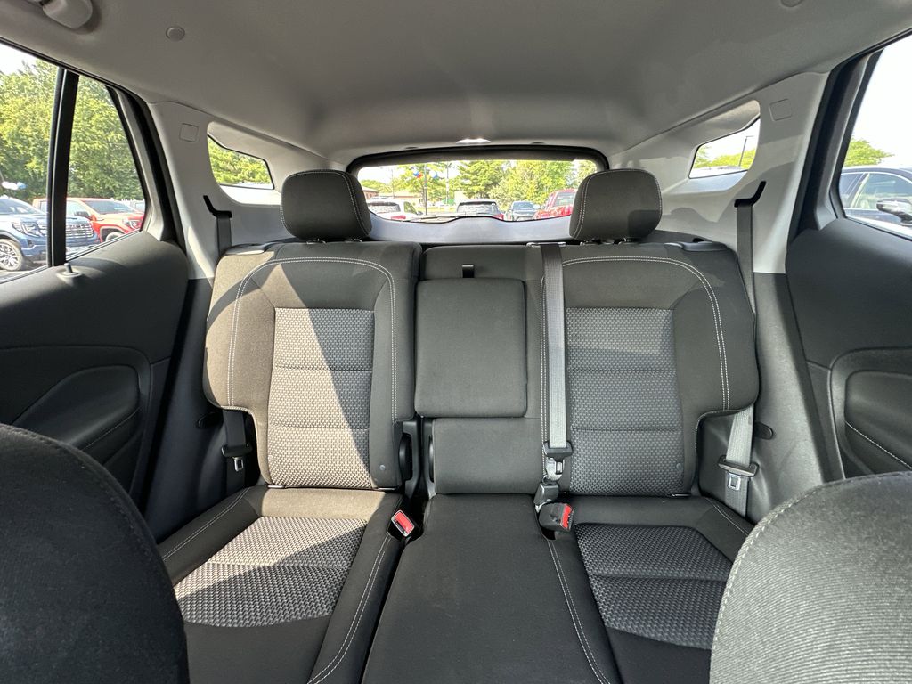 2024 GMC TERRAIN - Image 17