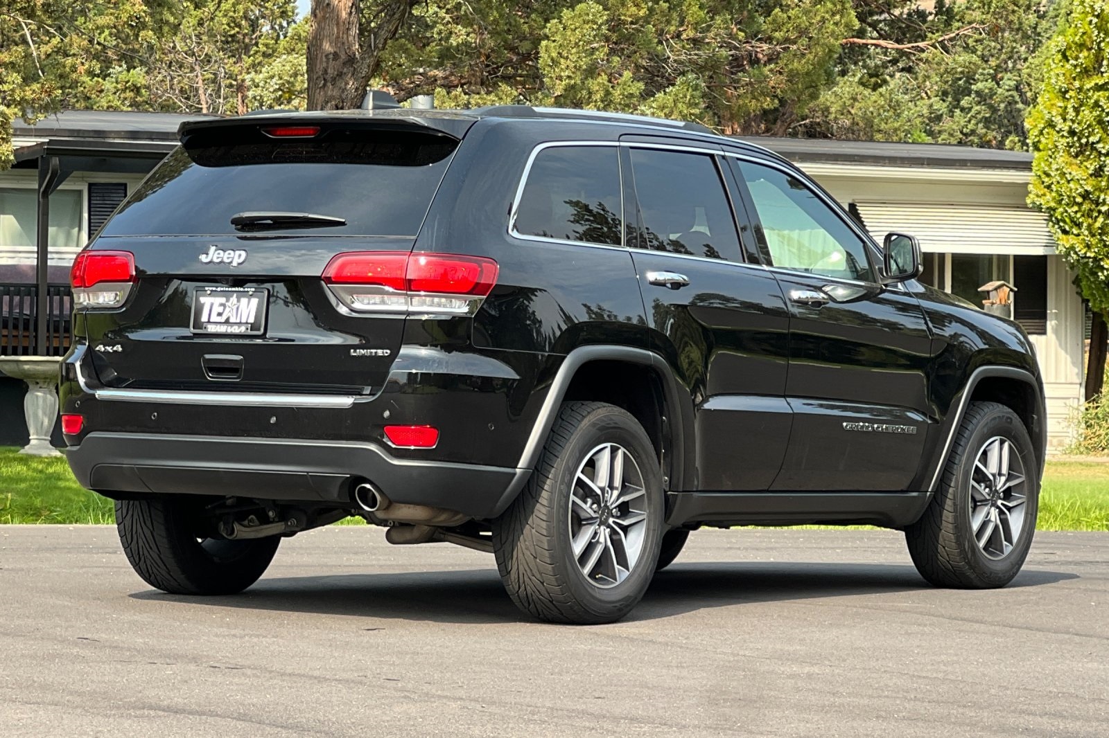 2021 Jeep Grand Cherokee Limited photo 3