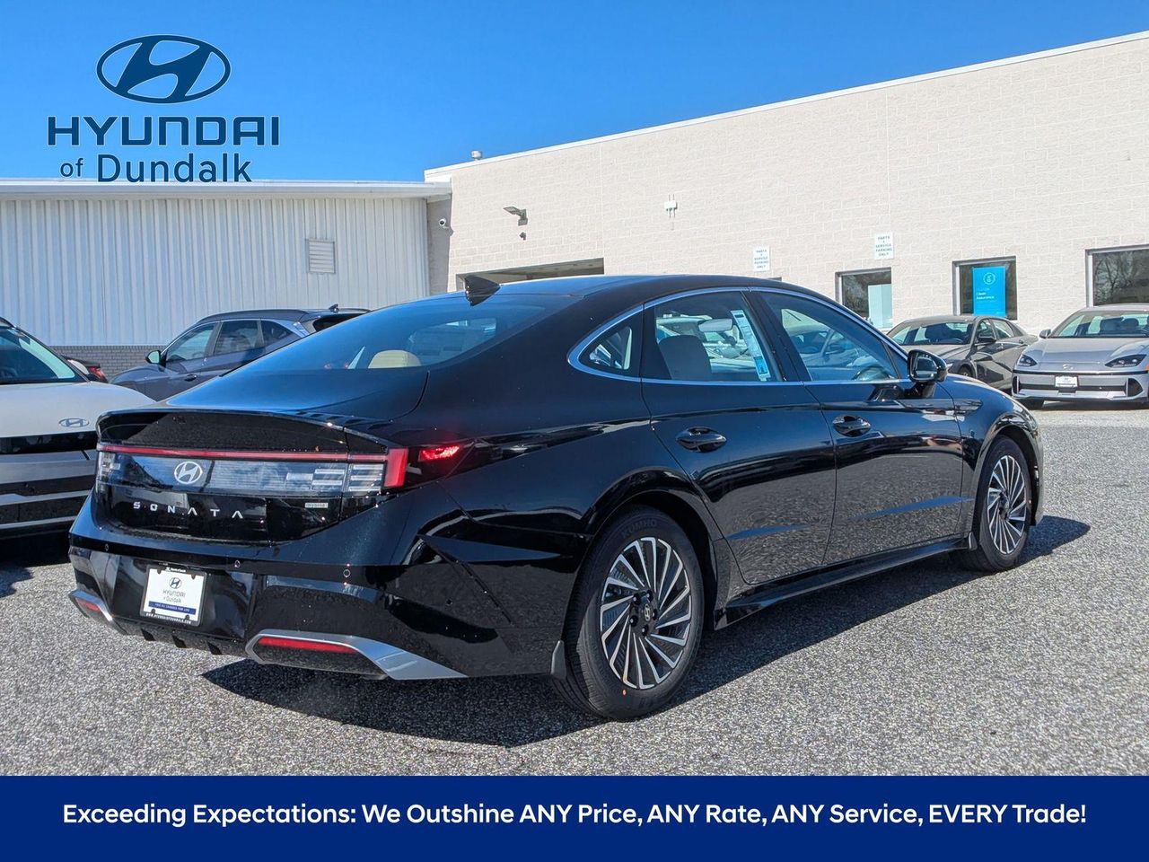 2026 Hyundai Sonata Hybrid Limited photo 3