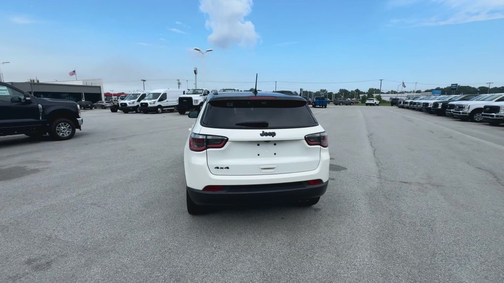 2020 Jeep Compass Altitude photo 3