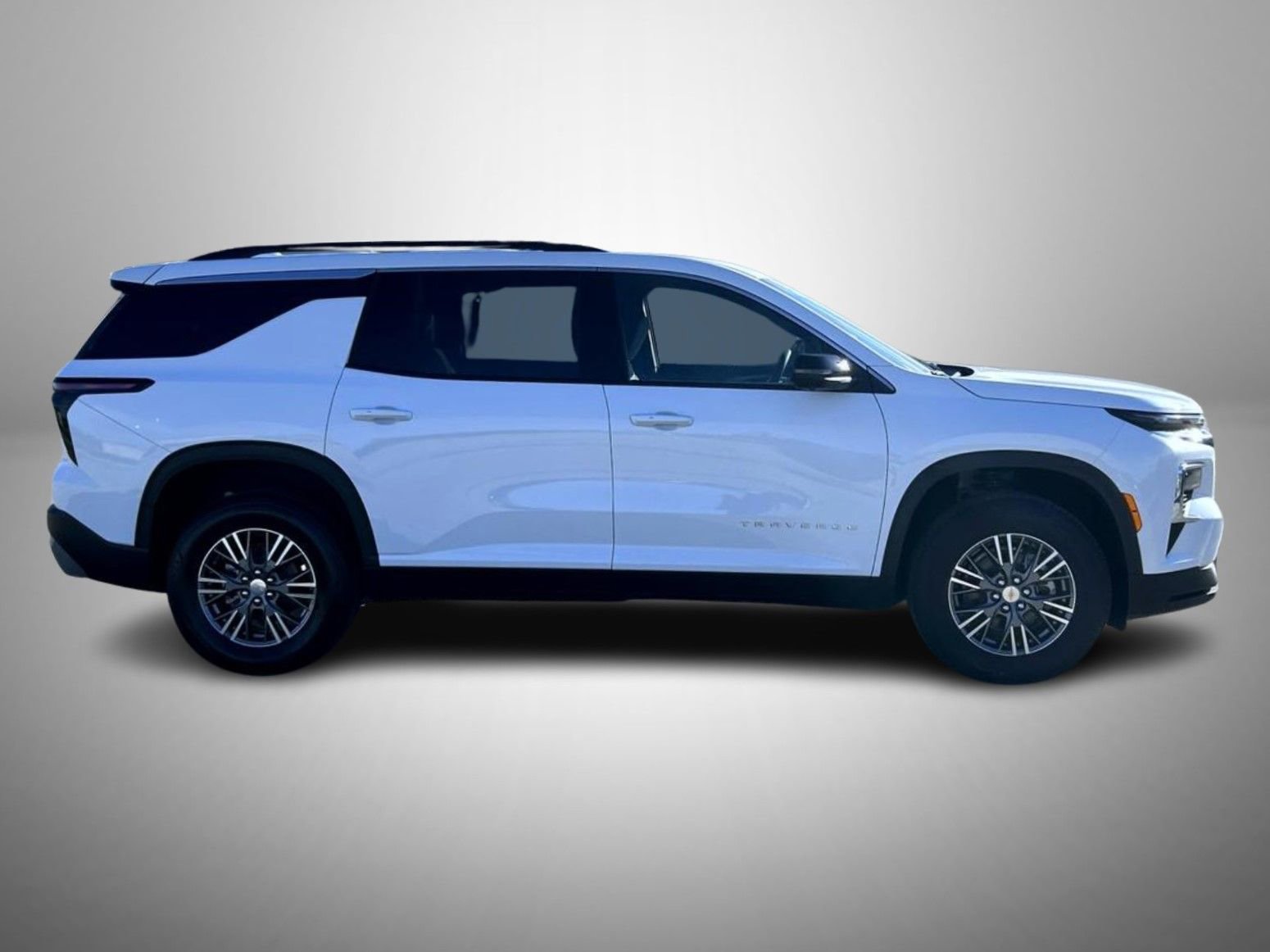 2026 Chevrolet Traverse photo 2
