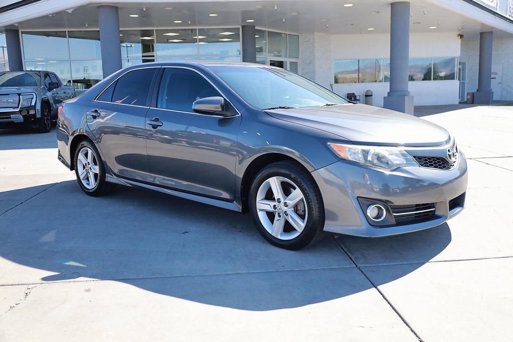 2012 Toyota Camry L photo 8