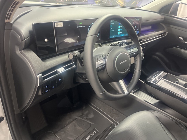 2025 Hyundai Tucson Limited photo 8