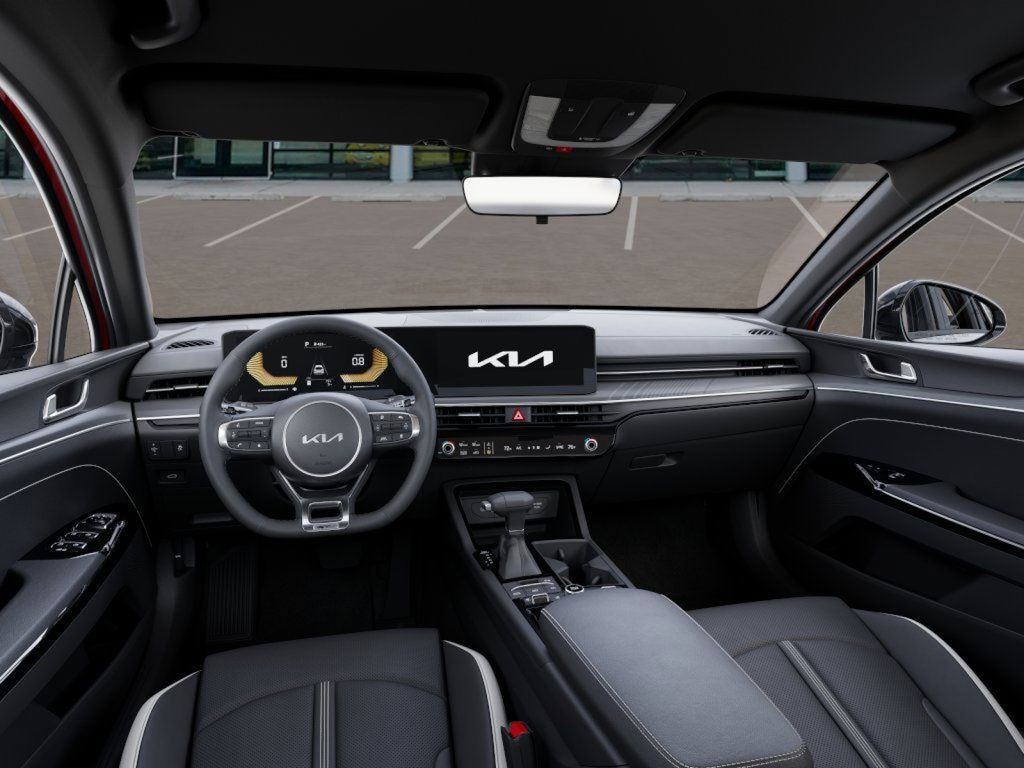 2025 Kia K5 GT-Line photo 14