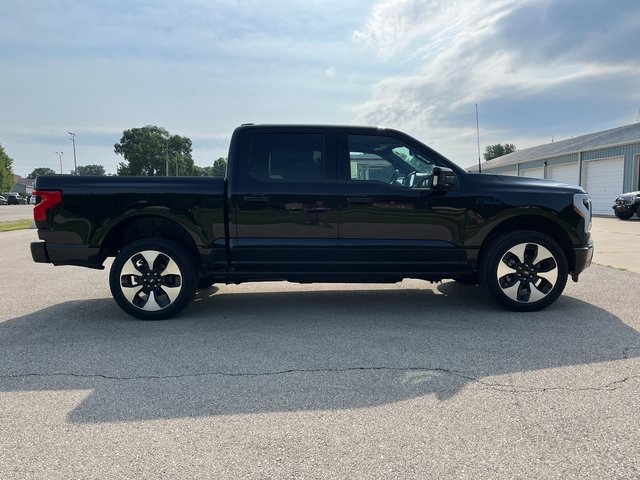 2025 Ford F-150 Lightning Platinum photo 5
