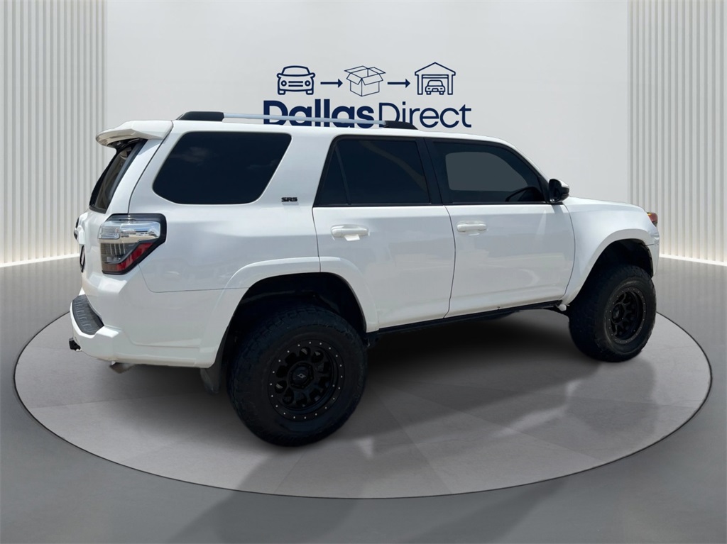 2019 Toyota 4Runner SR5 photo 5
