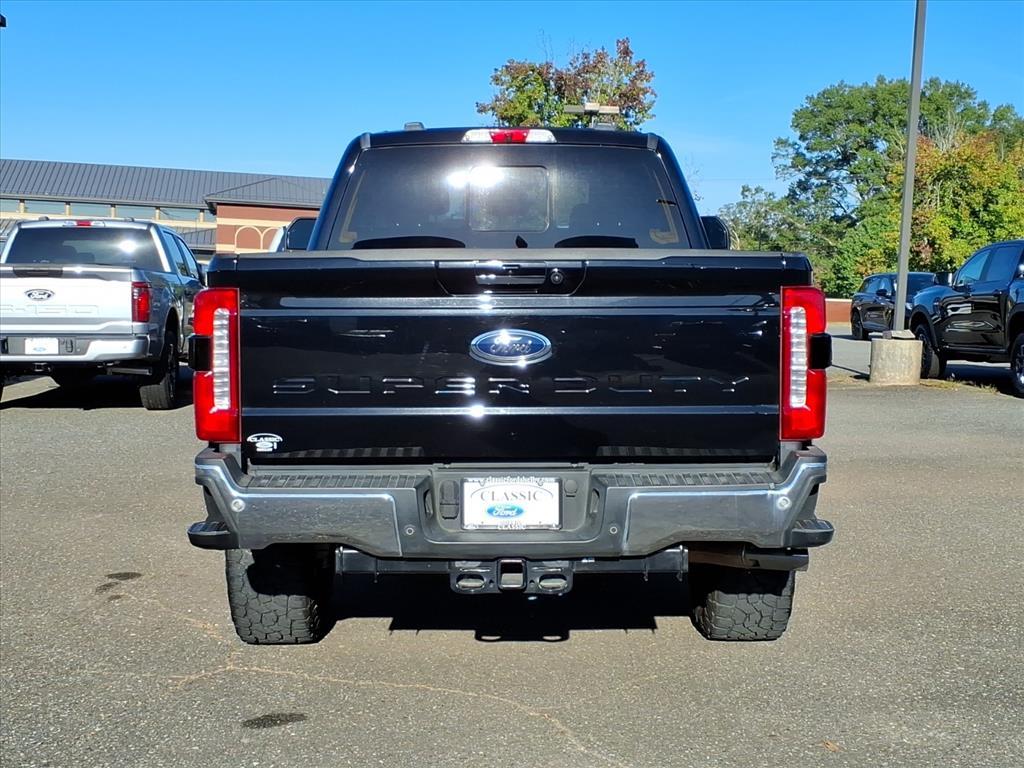 2023 Ford F-350 Lariat photo 20