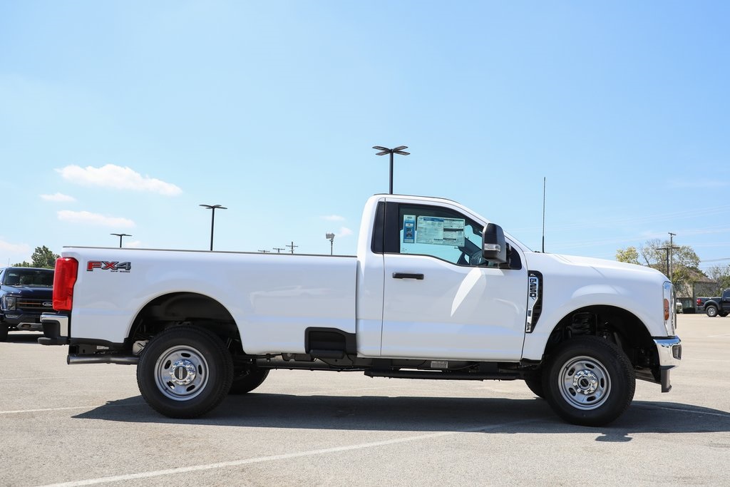2025 Ford F-250 XL photo 8