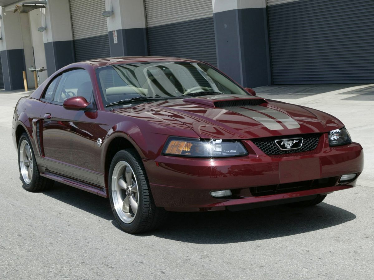 2004 Ford Mustang Standard's photo