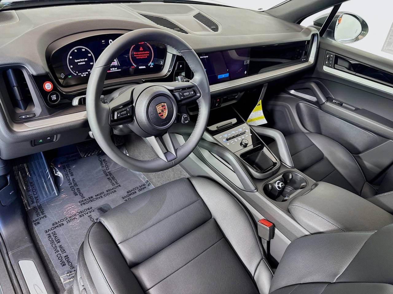 2025 Porsche Cayenne photo 3