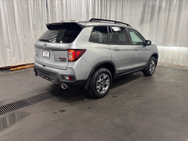 2022 Honda Passport TrailSport photo 3