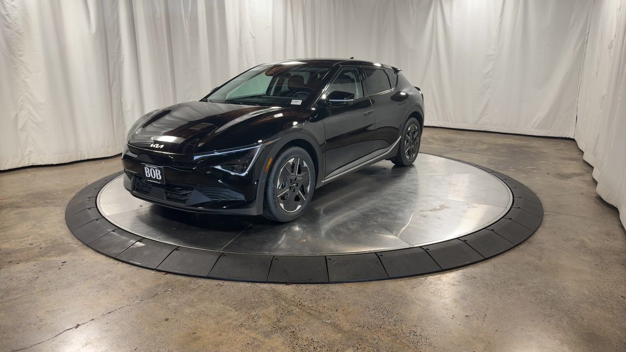 2025 Kia EV6 Light photo 4