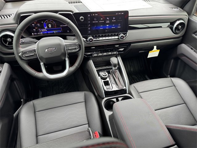 2025 Chevrolet Colorado Z71 photo 13