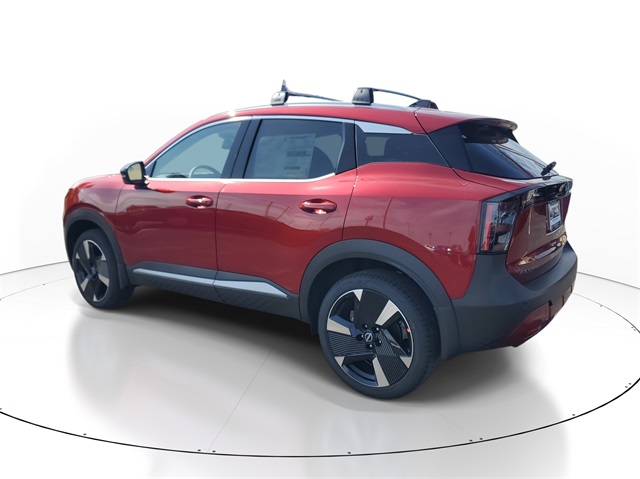 2026 Nissan Kicks SR photo 2