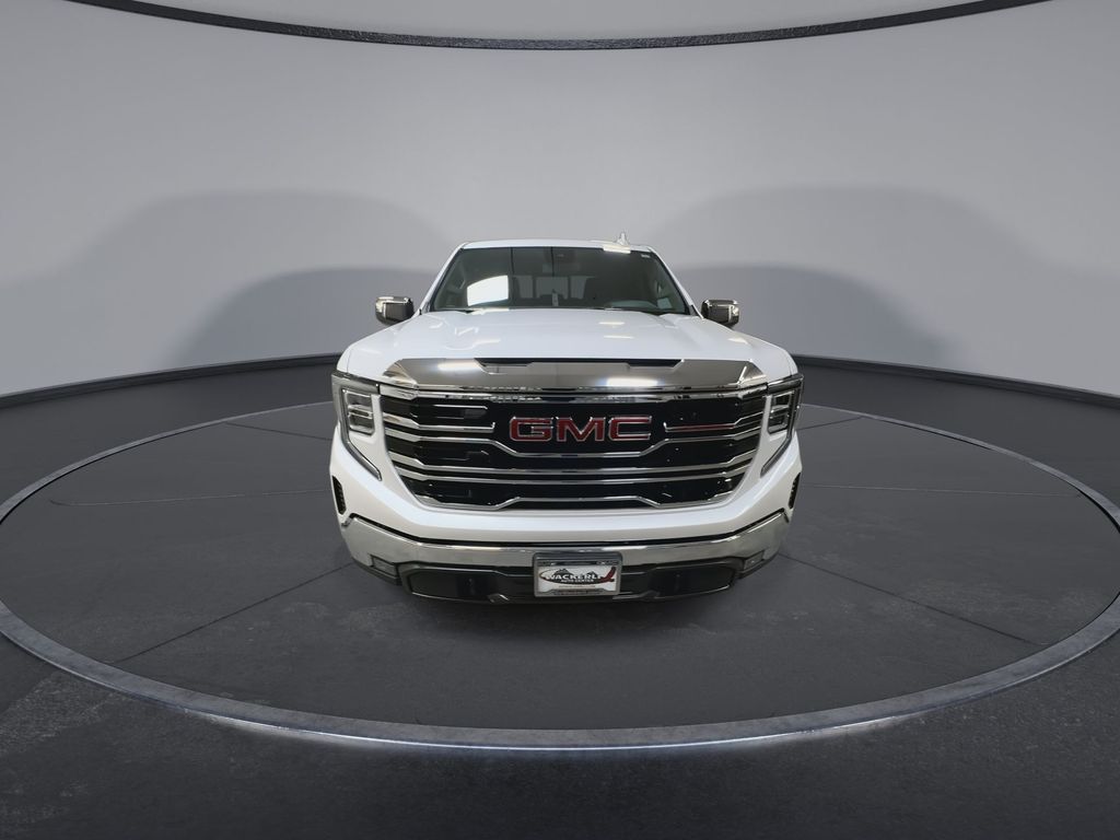 New 2025 White Frost Tricoat GMC SLT image 3