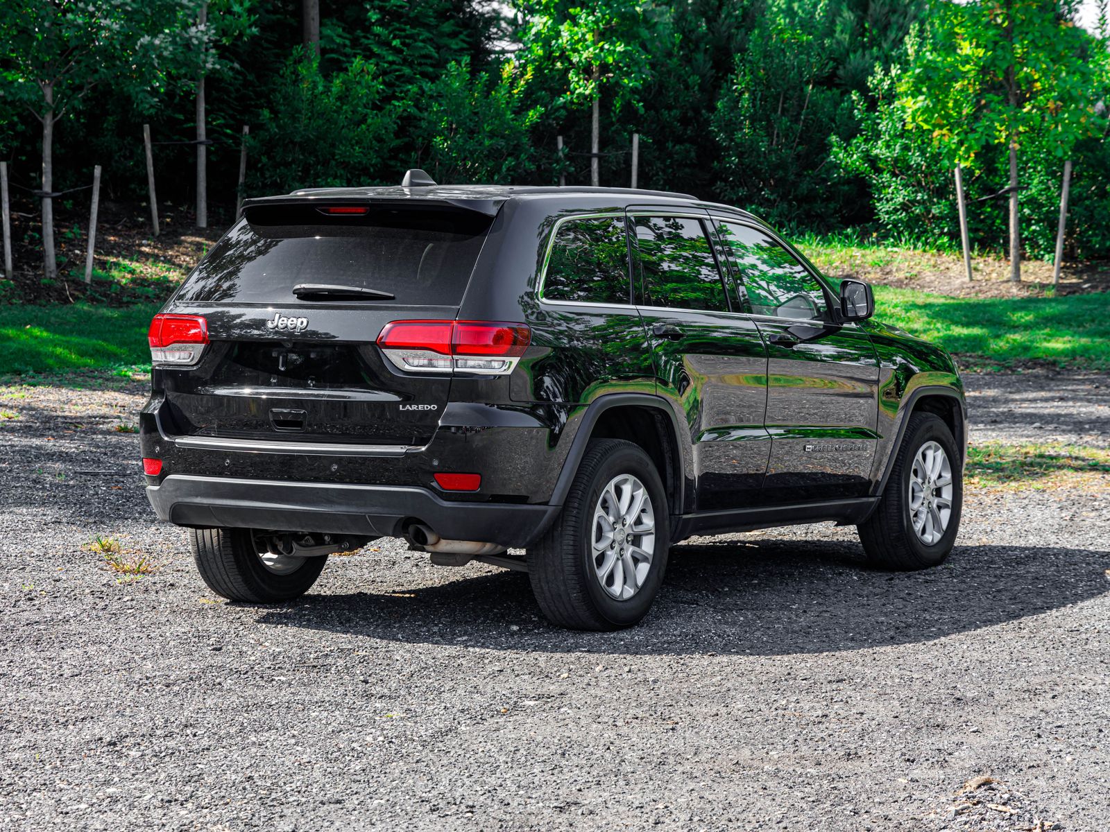 2022 Jeep Grand Cherokee Laredo E photo 6