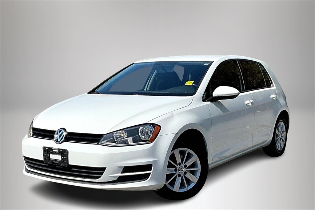 2017 Volkswagen Golf TSI S photo 2