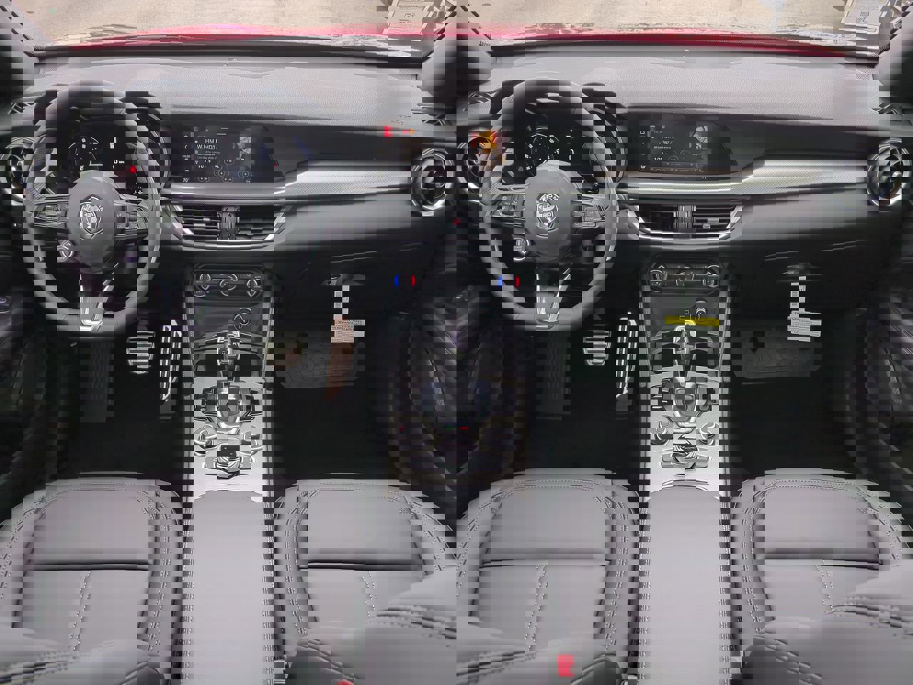 2025 Alfa Romeo Stelvio Sprint Base photo 14