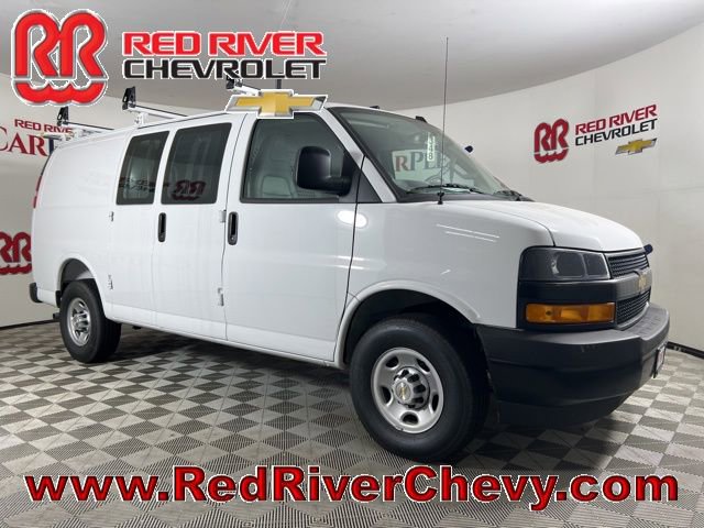 2025 Chevrolet Express Cargo Work Van's photo