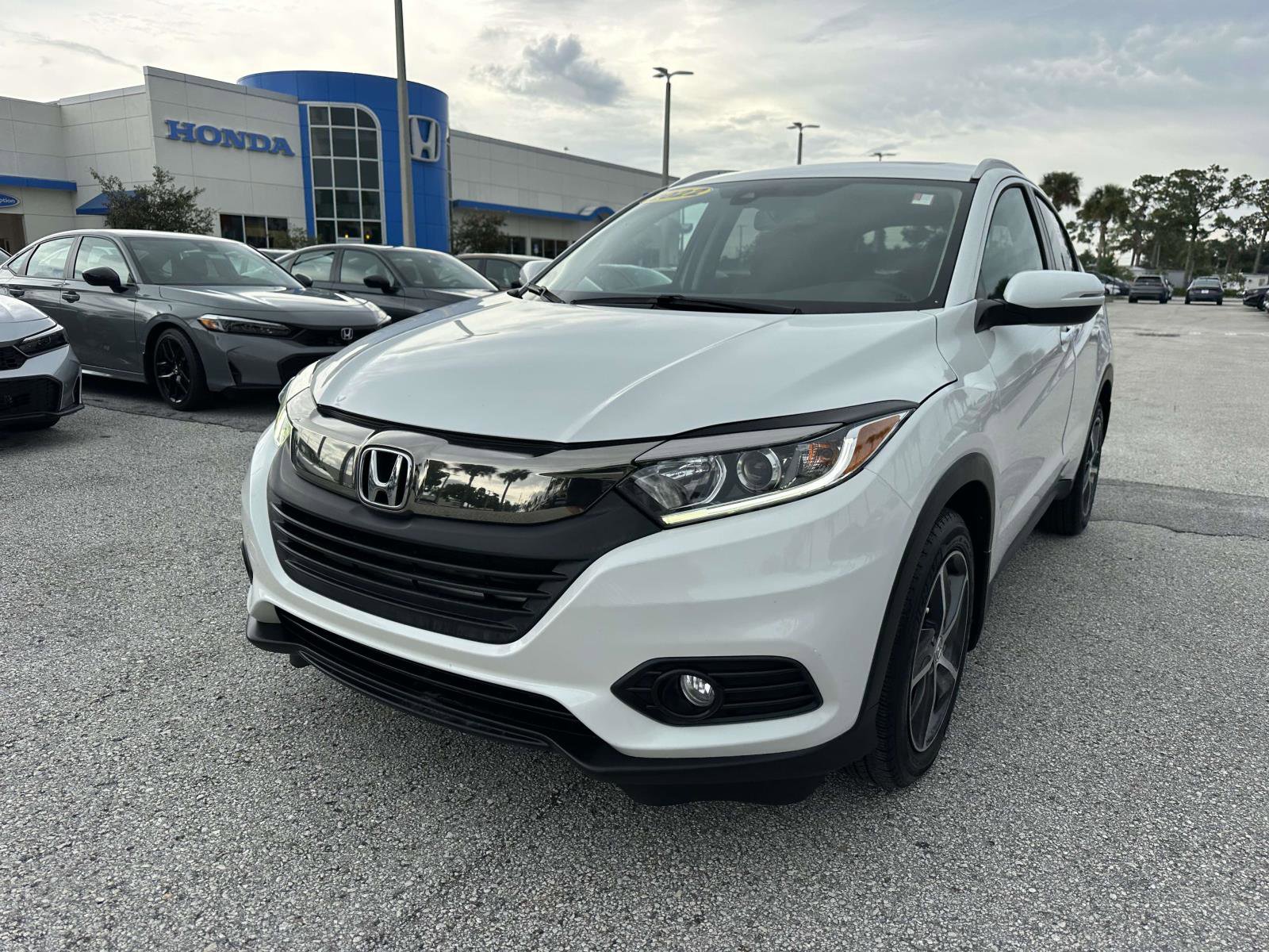 2022 Honda HR-V EX-L photo 6