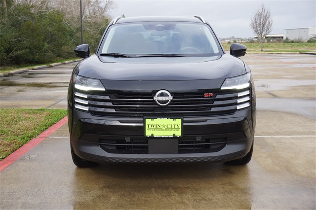 2025 Nissan Kicks SR photo 2