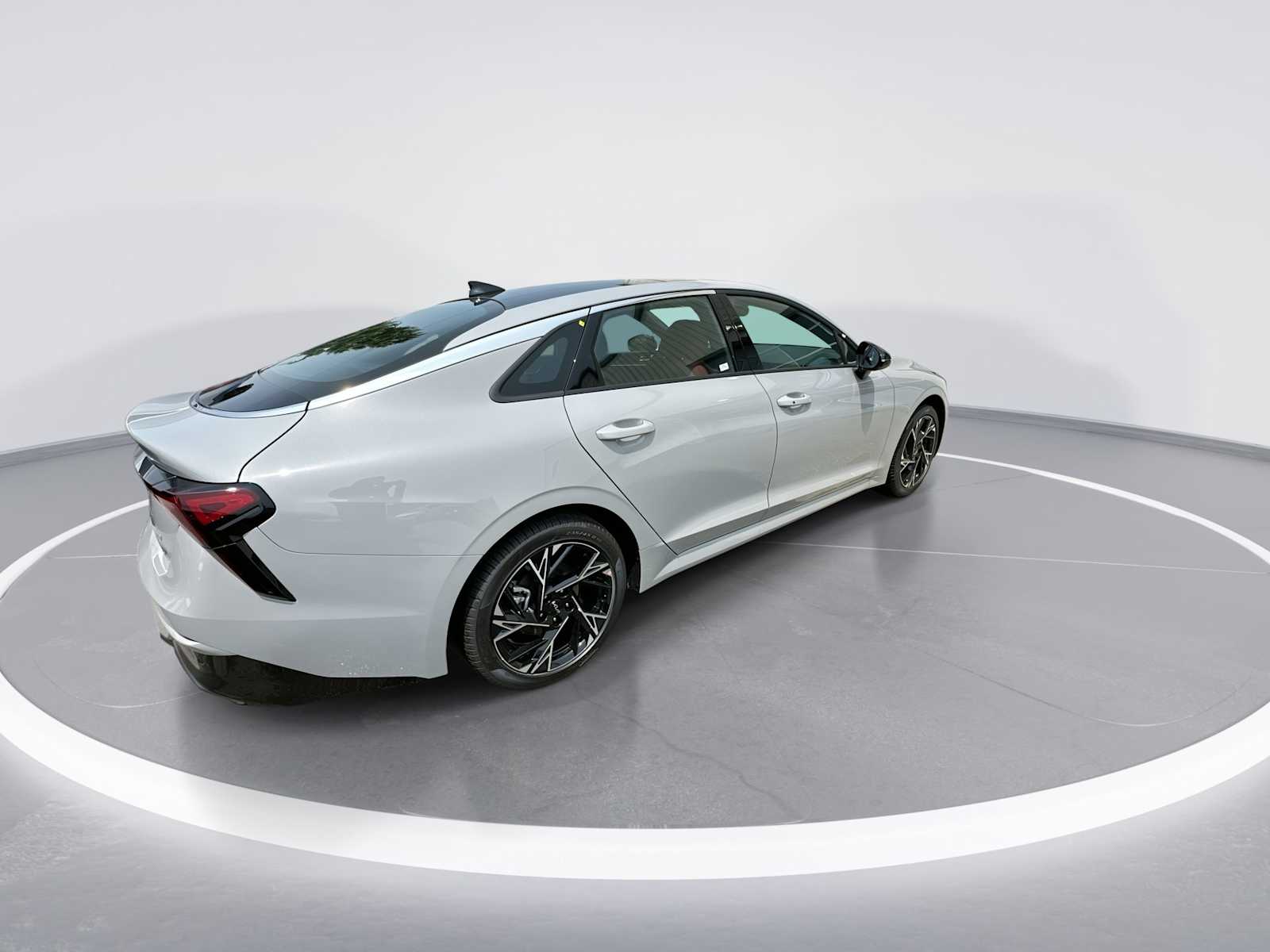 2025 Kia K5 GT-Line photo 8