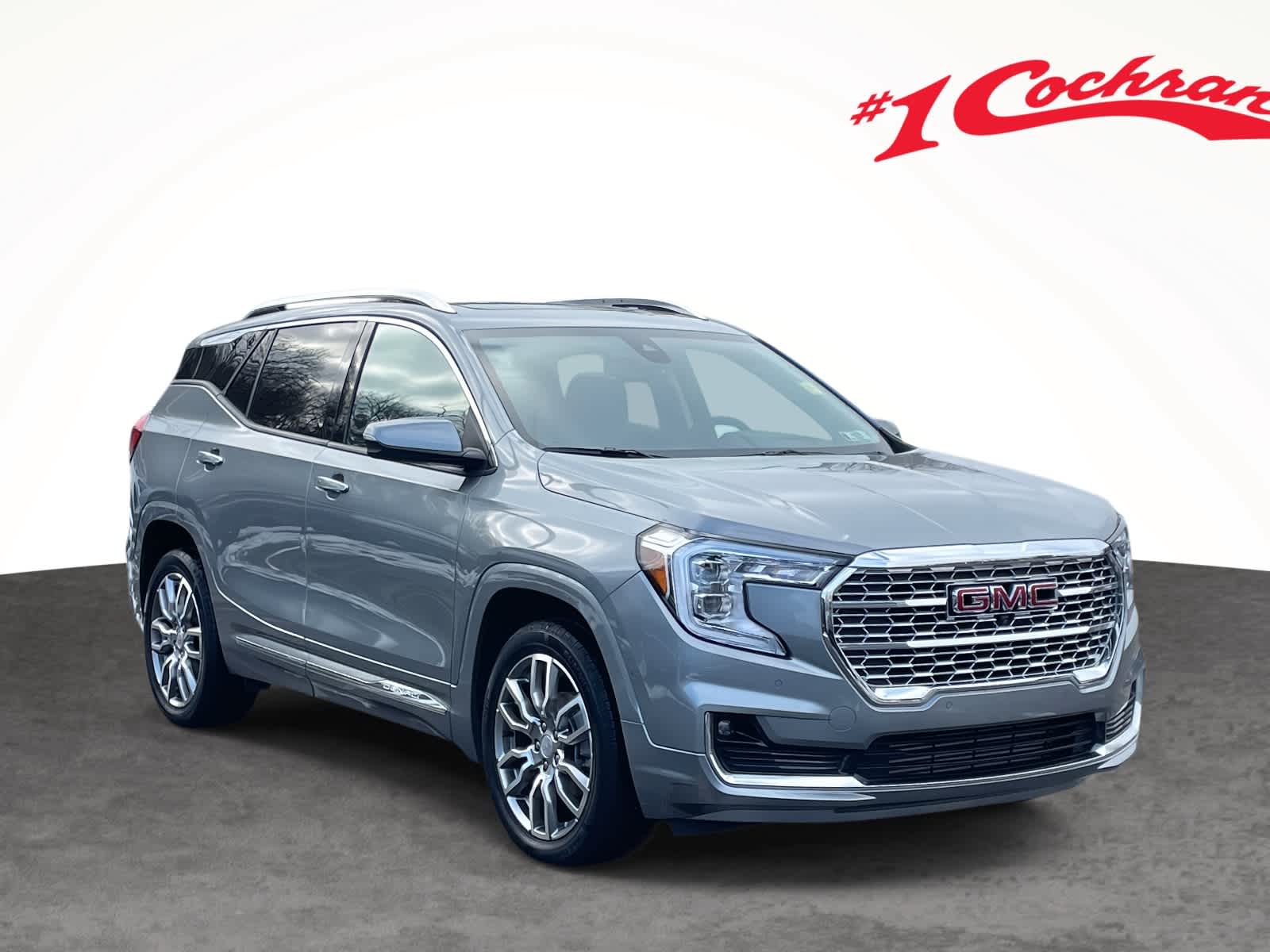 2023 GMC Terrain Denali's photo