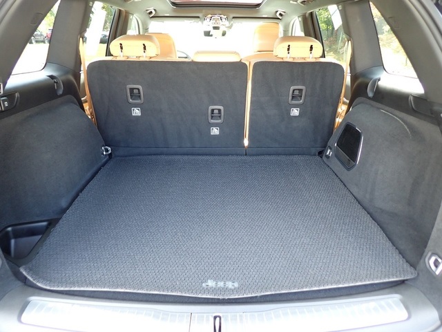 2022 Jeep Grand Cherokee Summit photo 4